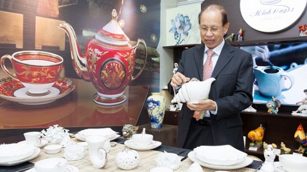 9. Gia tộc “Vua gốm sứ” Lý Ngọc Minh